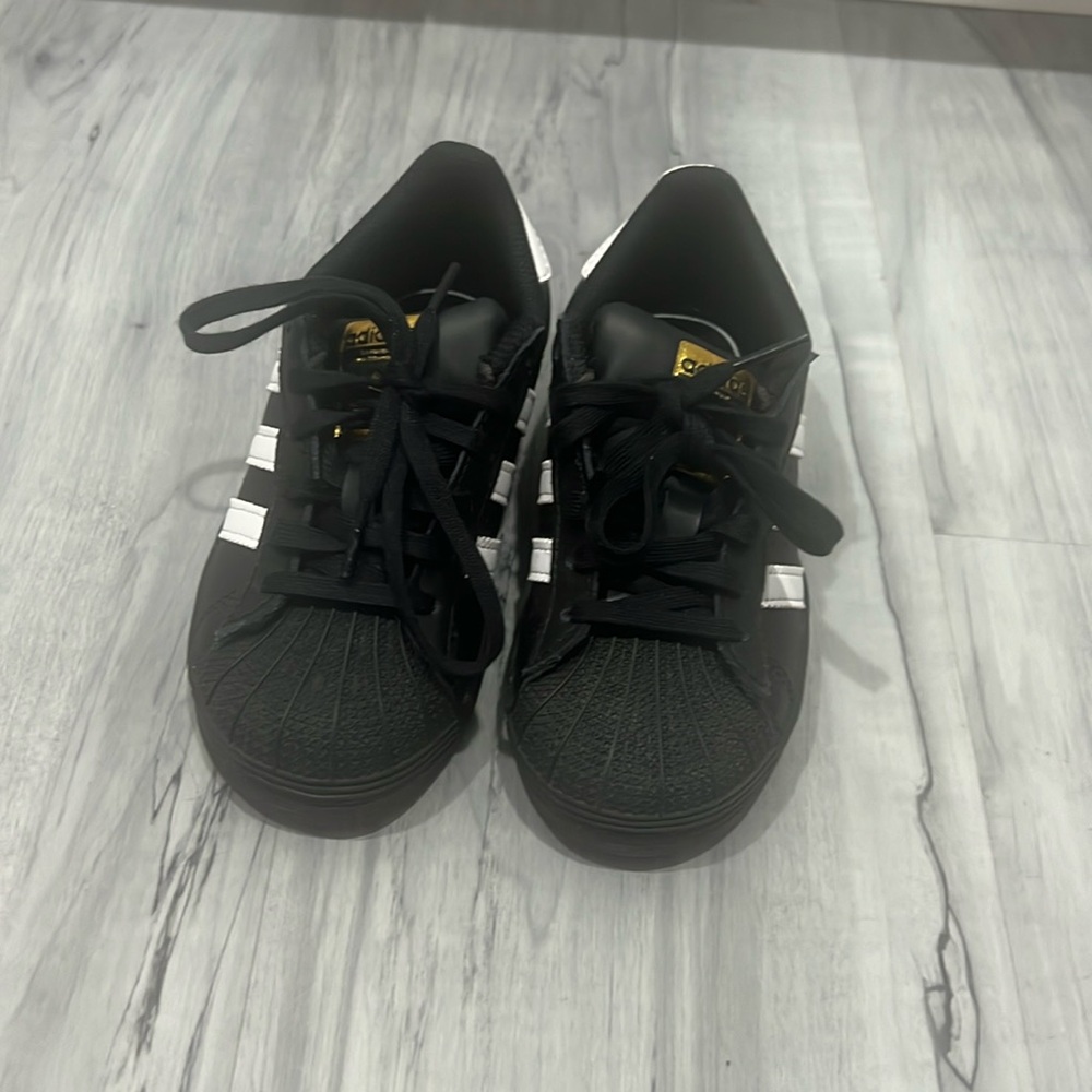 Adidas superstar
